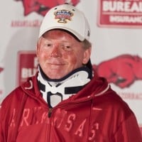 Bobby Petrino quits Falcons after going 3-11 to be named head coach at Arkansas