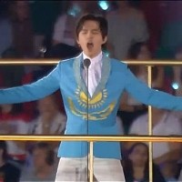 Look at his posture! Look at the way he's standing! Look how he's owning the