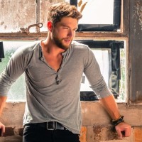 Chris Lane