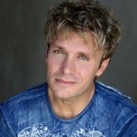 Vic Mignogna