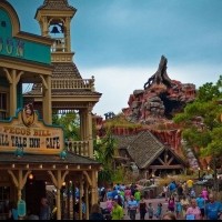 The whole feel of Frontierland would be completely ruined, as Splash Mountain