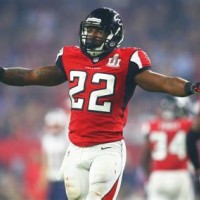 Keanu Neal Tears ACL