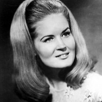 Lynn Anderson