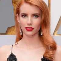 Emma Roberts - Fear of Flying on a Plane