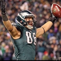 Zach Ertz Gets the First Down