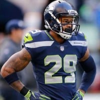 Earl Thomas Breaks Leg