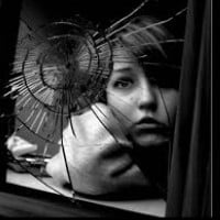 Catoptrophobia: fear of mirrors