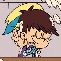 Luna and Sam Hug as They Give Their Relationship Another Shot - Racing Hearts