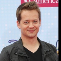 Jason Earles (Jackson)