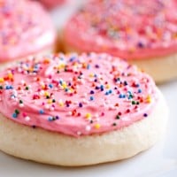 Be addicted to sugar